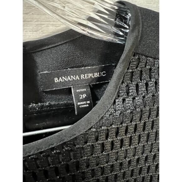 Banana Republic Mesh Dolphin-Hem Dress 2P NWOT - Picture 3 of 5